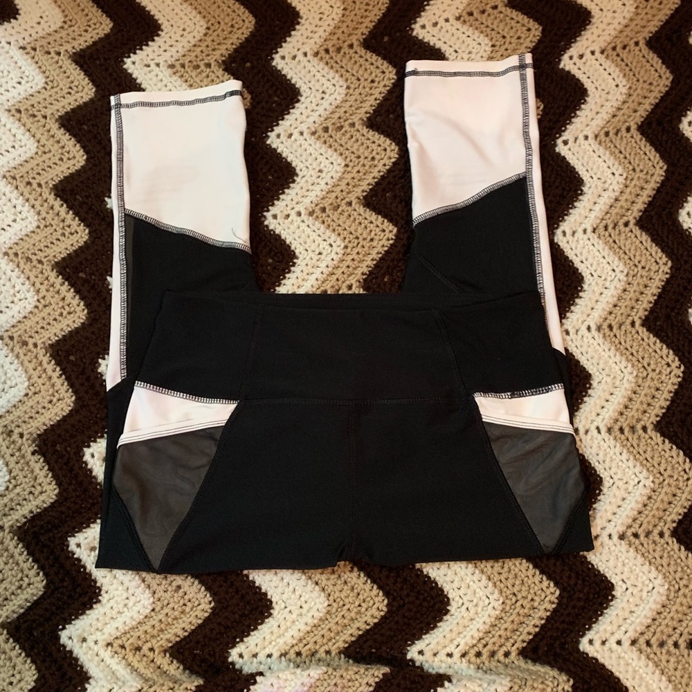 Cropped Messed Work Out Tights